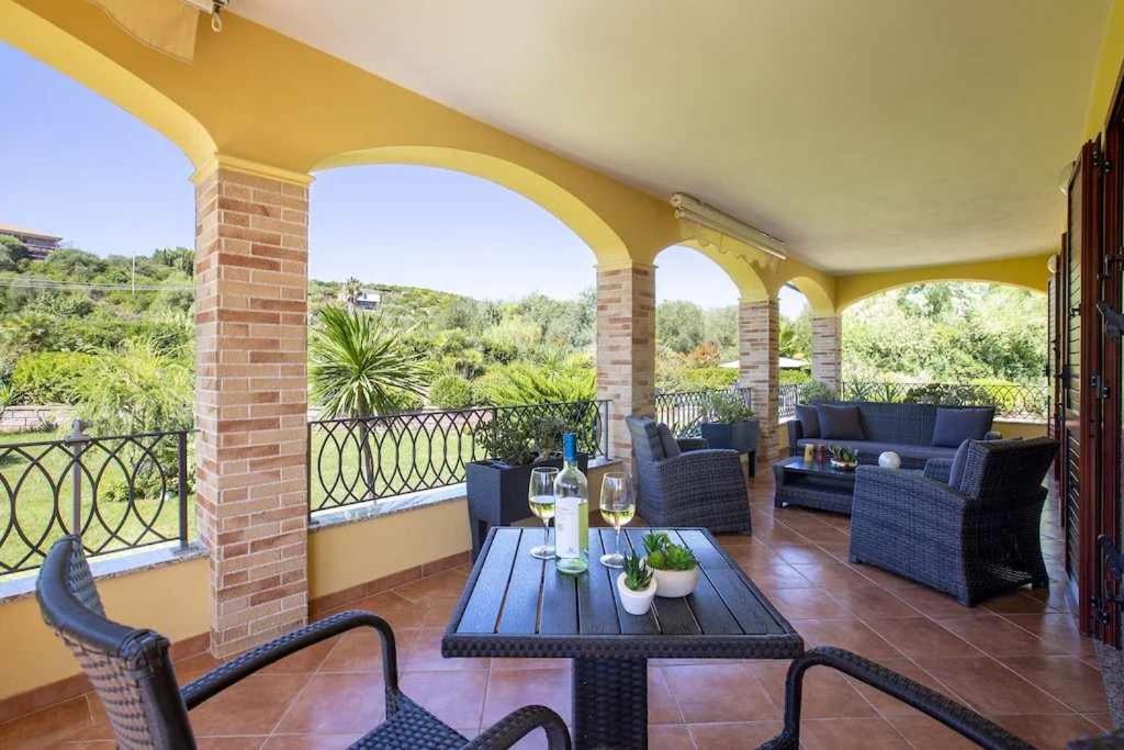 Mistral Per 7 Persone Terrazza Bbq Ac Wifi Alghero